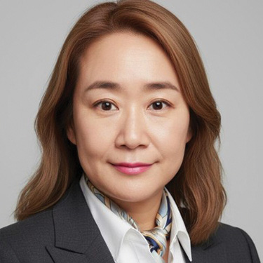 Portrait Photo of Susan Baek